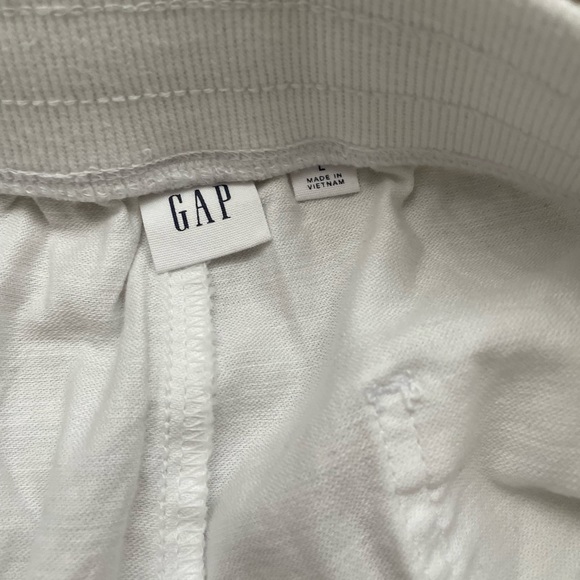 NWT Gap Lounge Casual Beach White Bottom Shorts (size L) - Picture 2 of 7